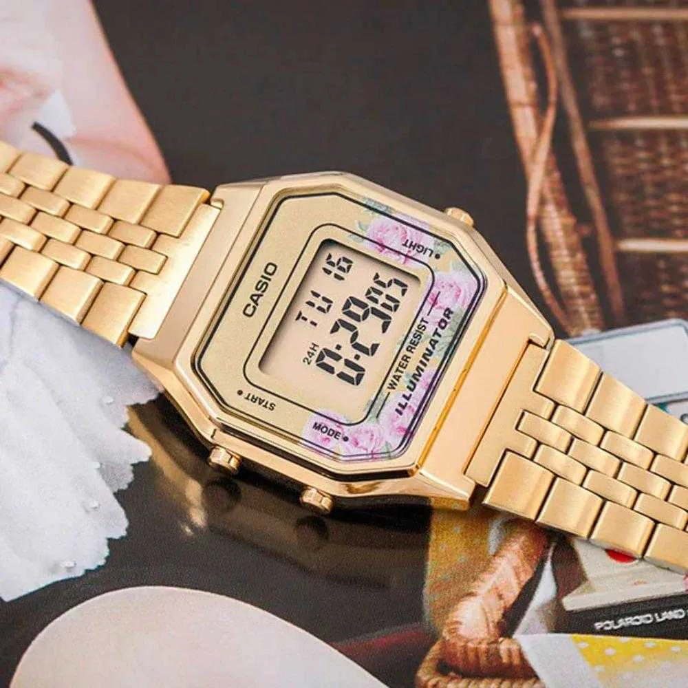 CASIO LA680WGA-4C moteriškas laikrodis (zd631d) + dėžutė