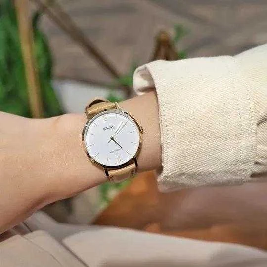CASIO LTP-VT01GL-7B moteriškas laikrodis + dėžutė (zd634b)