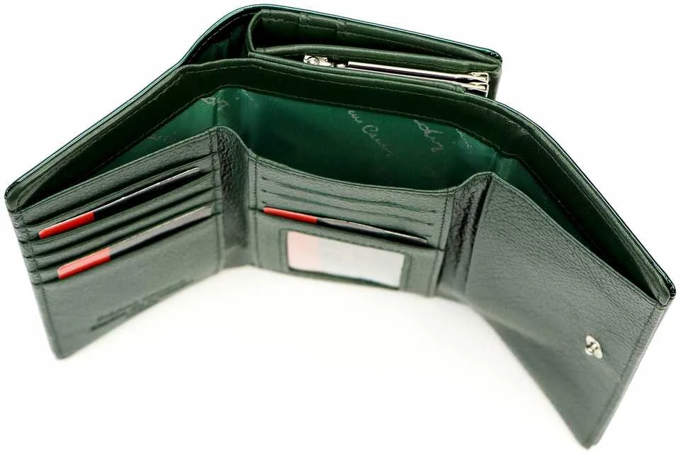 Piniginė moterims Pierre Cardin 07 SHINY 108