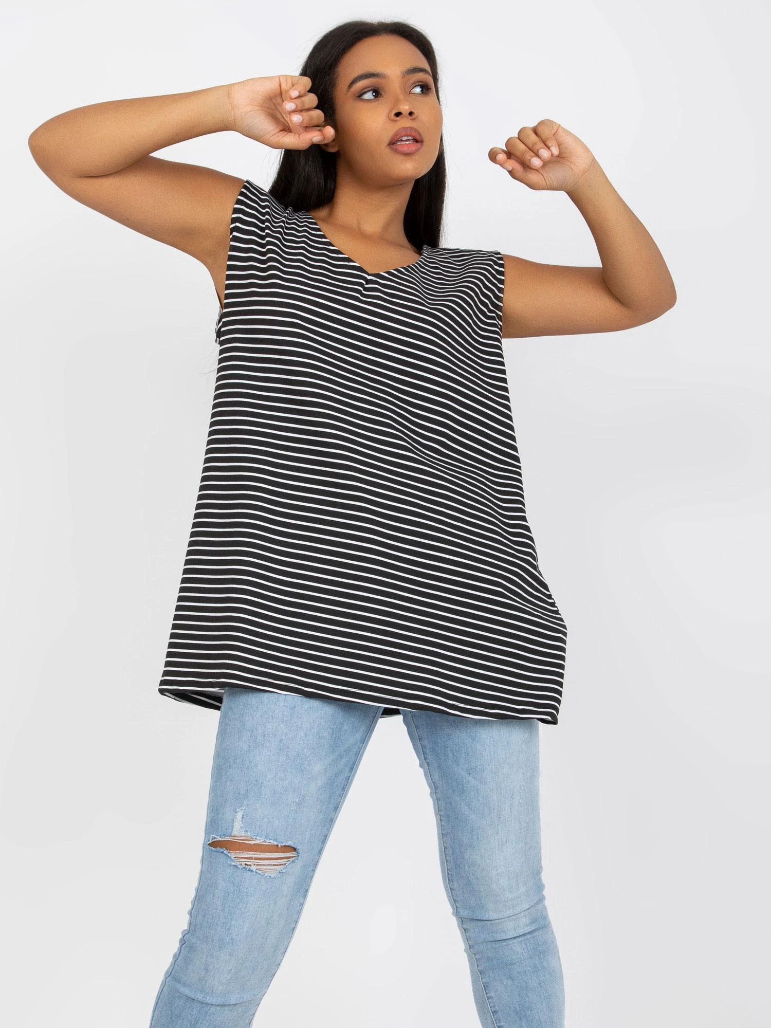 Relevance Top-RV-TP-7952.93-juoda ir balta
