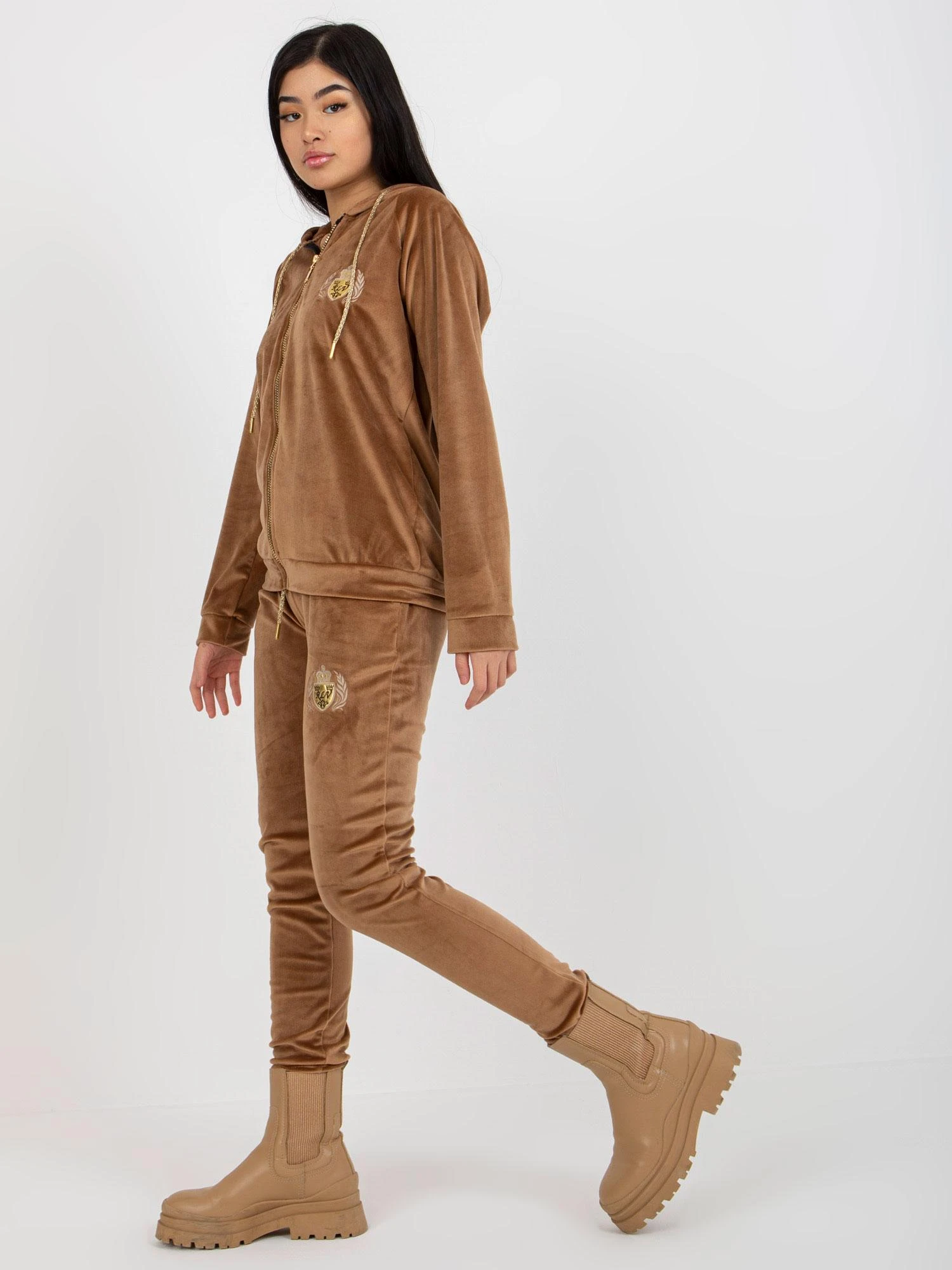 Relevance Veliūrinis komplektas moterims RV-KMPL-8443.98P-camelowy