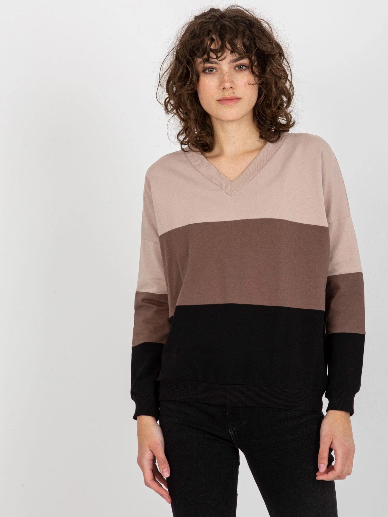 Rue Paris Megztinis-RV-BL-8328.34X-juodas-smėlio spalvos