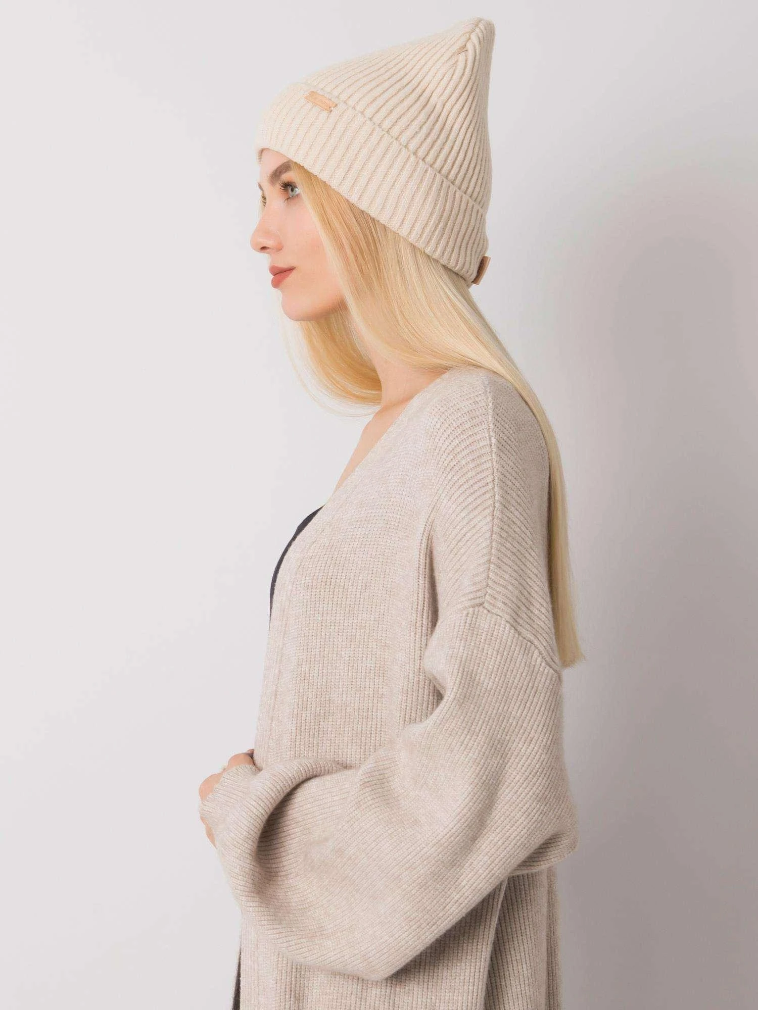 Kepurė Rue Paris Cap-JK-CZ-27.84P-smėlio spalvos