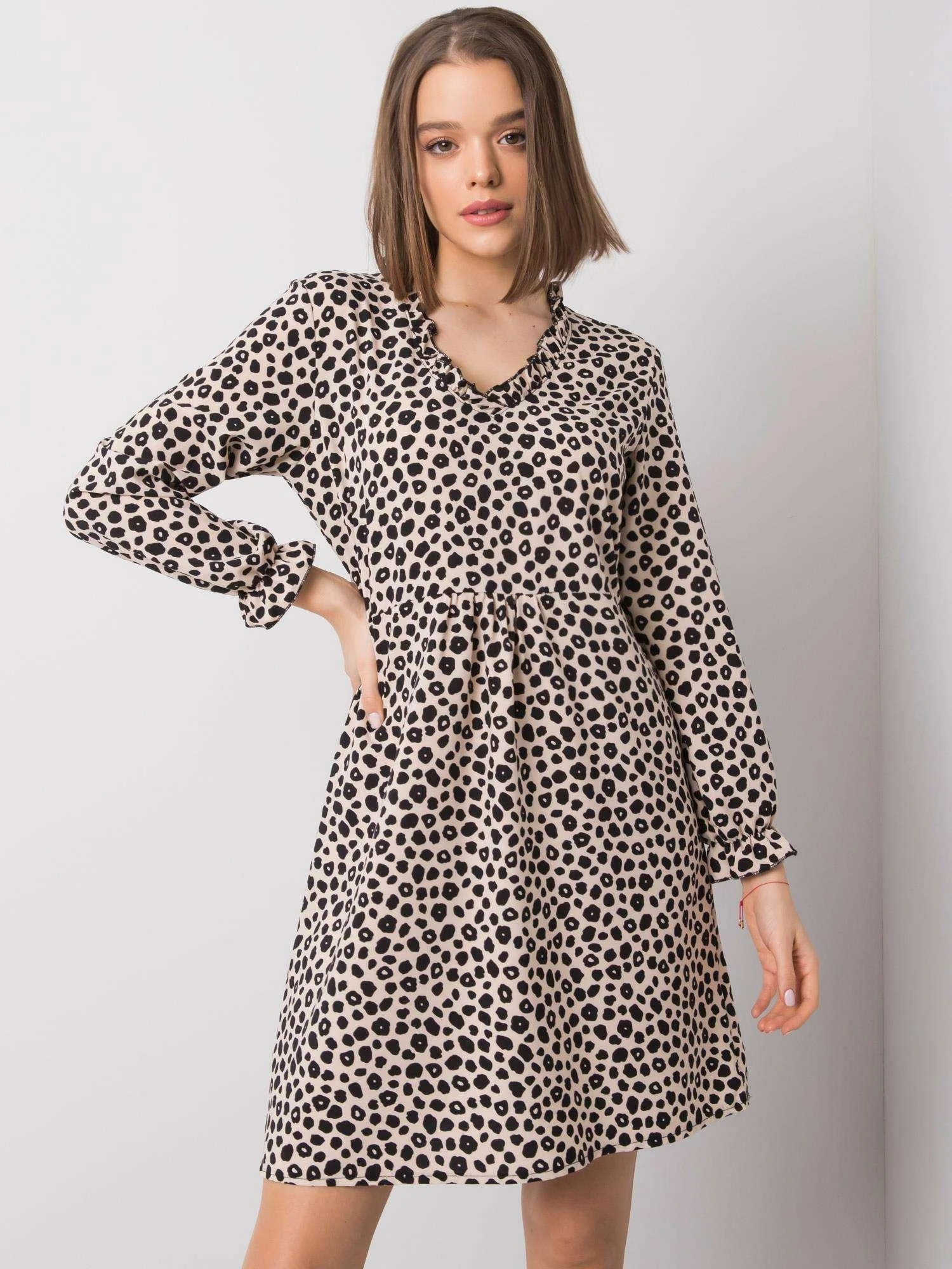 Rue Paris Suknelė-WN-SK-R817.66-šviesiai smėlio spalvos