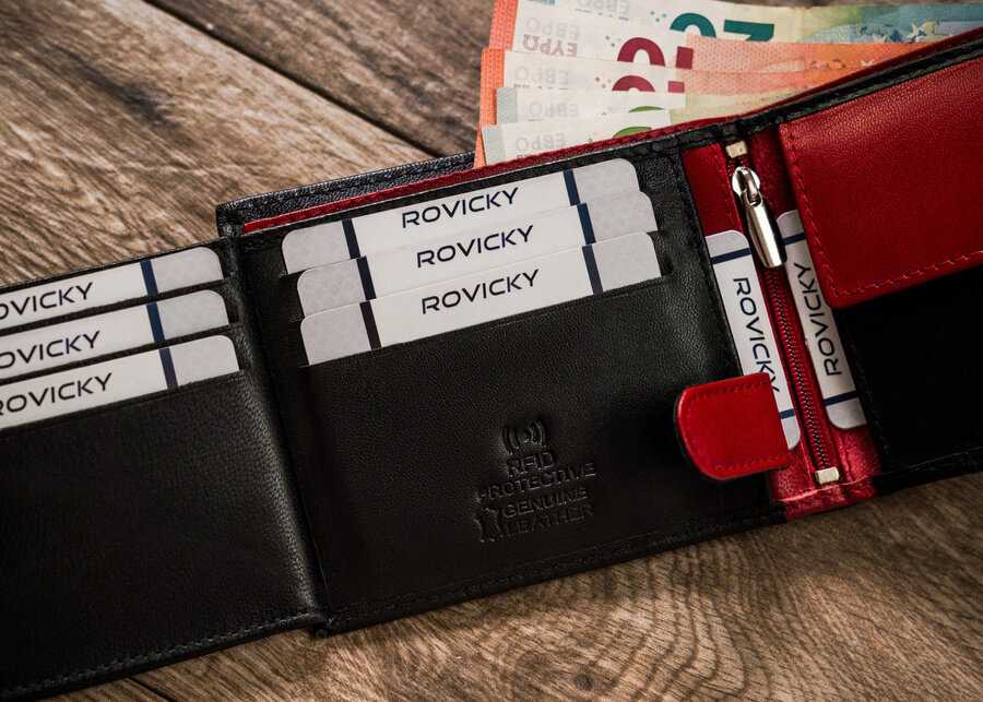 Odinė vyriška piniginė be išorinio užsegimo Rovicky