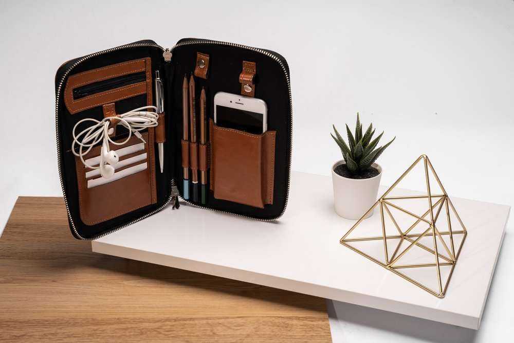 Solier Accessories Natūralios odos organizatorius Solier SA38