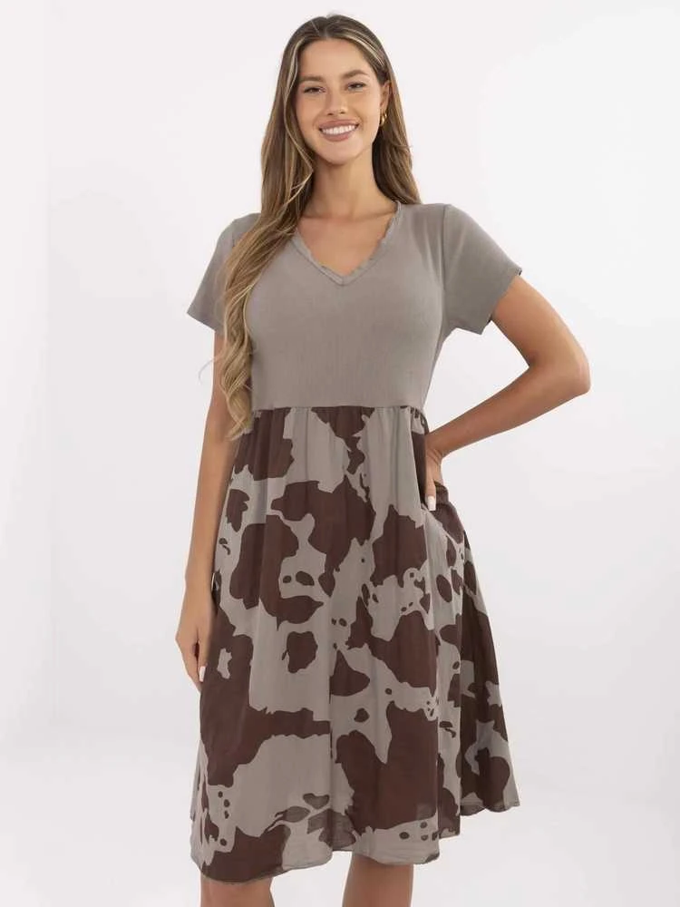 Suknelė Italy Moda Sukienka-DHJ-SK-253701.80-ciemny bezowy
