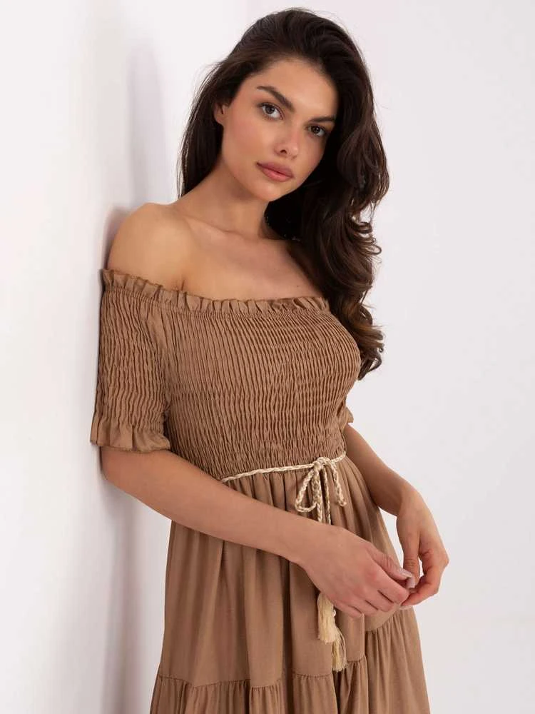 Suknelė Italy Moda Sukienka-MI-SK-A2609.96-camelowy