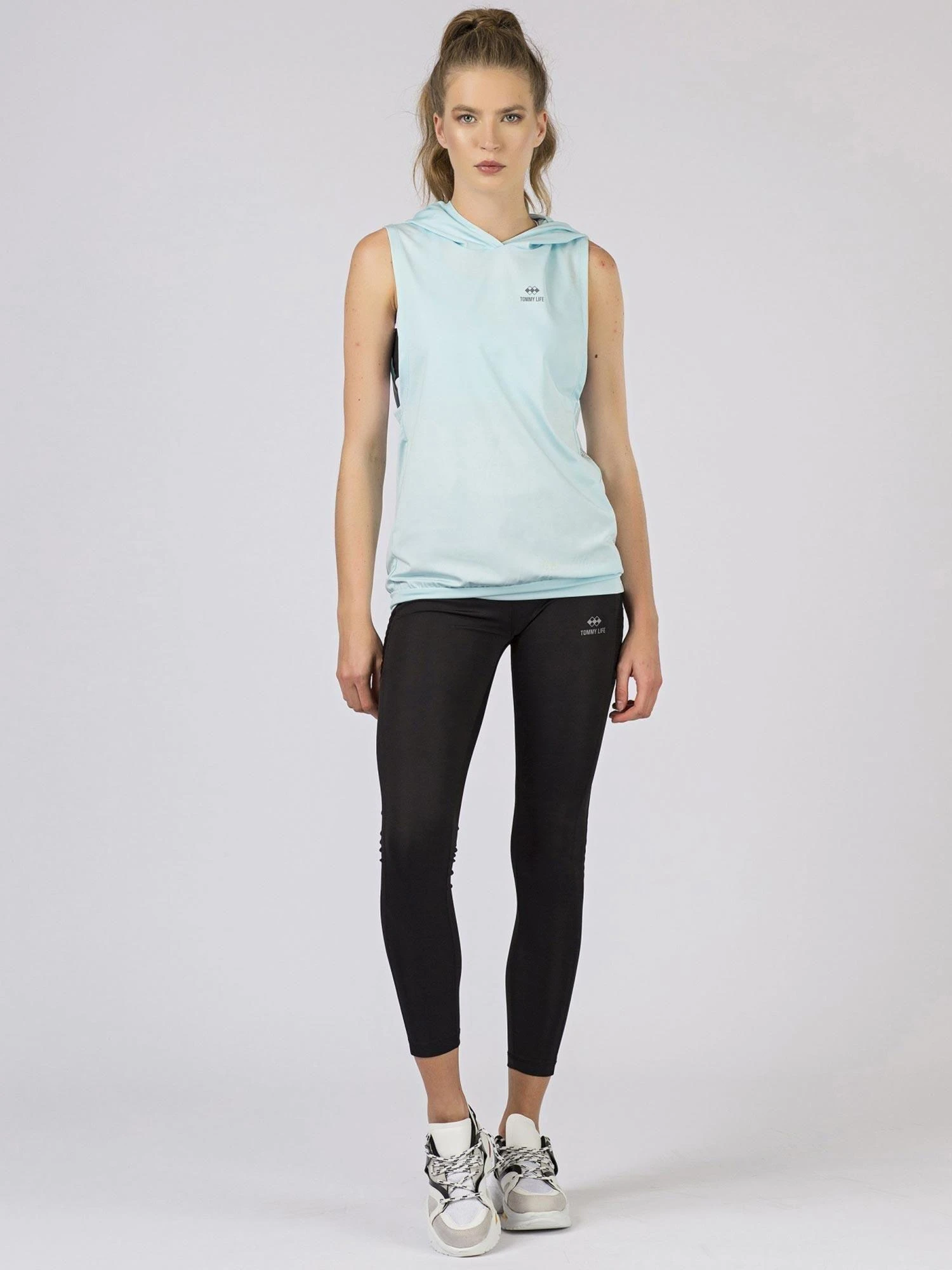 Tommy Life Megztinis-298-BZ-TL-97106.32-šviesiai mėlynas