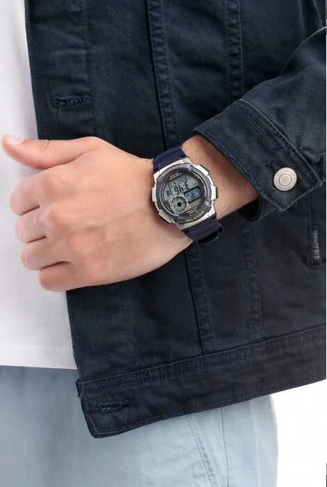 Laikrodis Casio AE-1000W-2AVEF