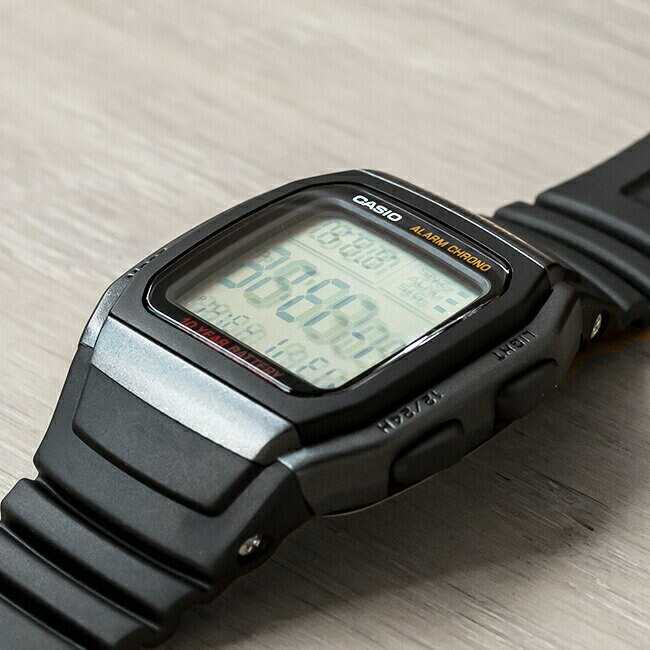 Laikrodis vyrams CASIO W-96H-1B + dėžutė