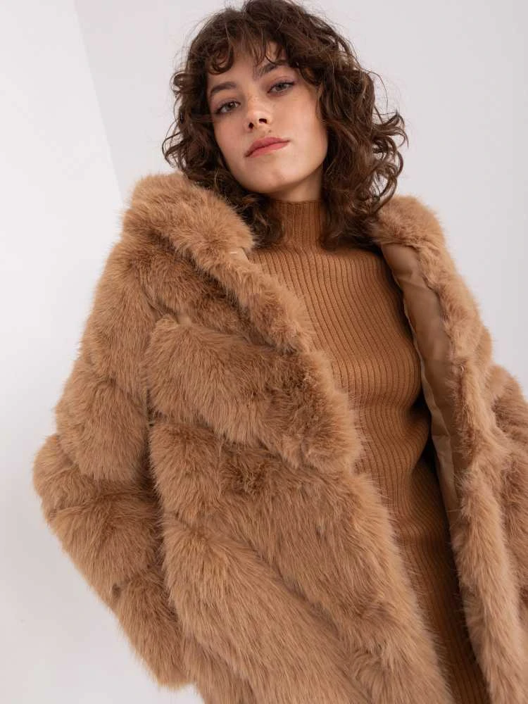Wool Fashion Italia Striukė moterims-AT-KR-2386.00P-camelowy