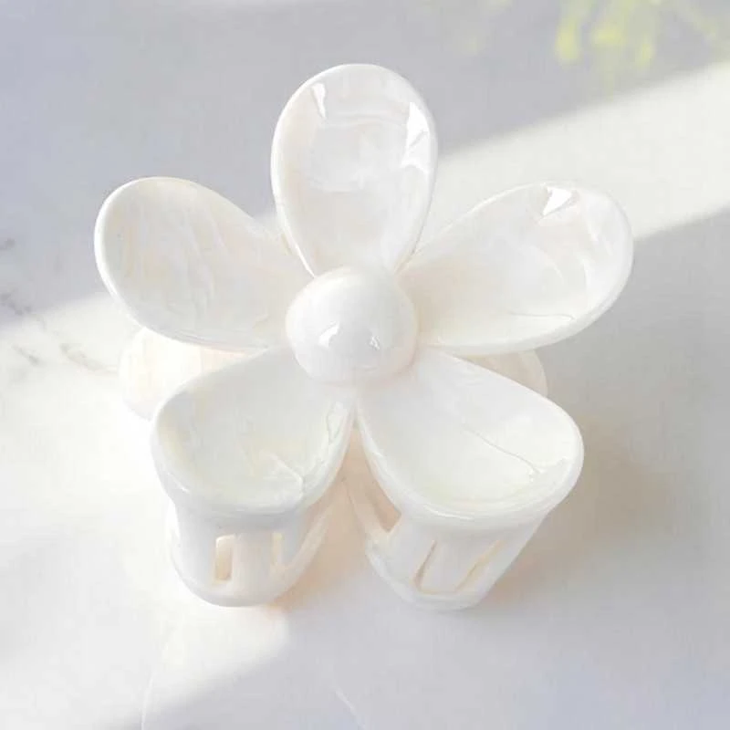 Eu Sandelis Baltas gėlės formos plaukų segtukas 7,5 x 8 cm SP379B