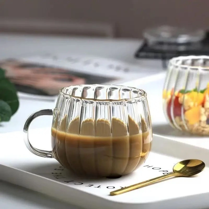 Eu Sandelis Stiklinis puodelis banguotomis sienelėmis 400 ml, 1 vnt