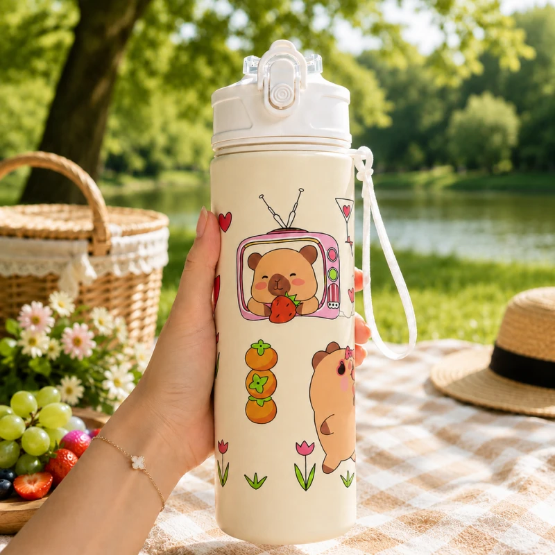 Gertuvė Eu Sandelis Vandens buteliukas su šiaudeliu ir kandikliu 800 ml CAPIBARA BD66