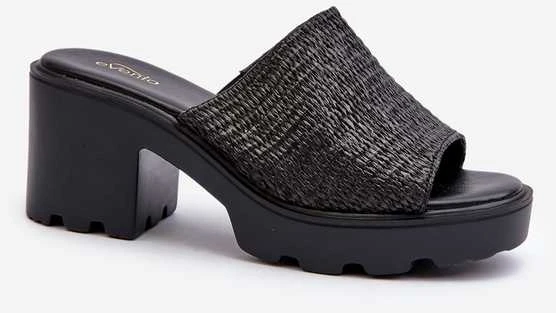 FD1 Moteriški sandalai su pintomis detalėmis