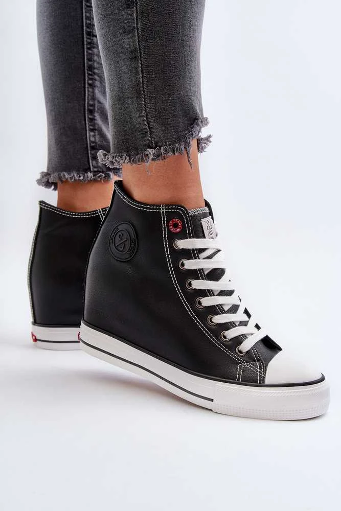 Juodos odos Cross Jeans batai su platforma
