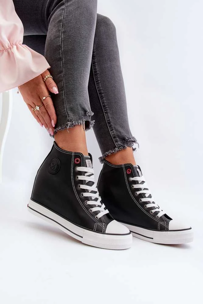 Juodos odos Cross Jeans batai su platforma