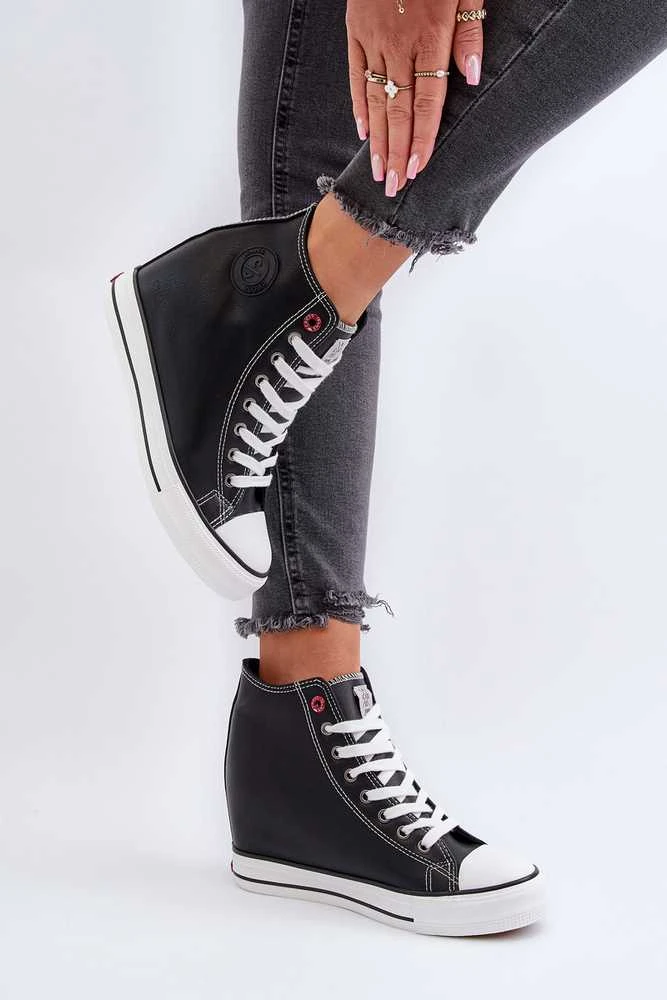 Juodos odos Cross Jeans batai su platforma