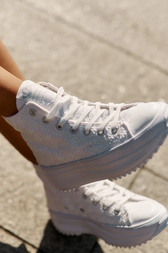 Lee Cooper Balti išsiuvinėti batai ant platformos