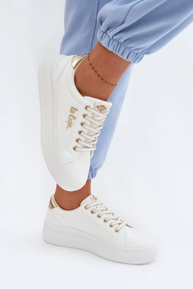 Lee Cooper Juodi suvarstomi bateliai ant platformos