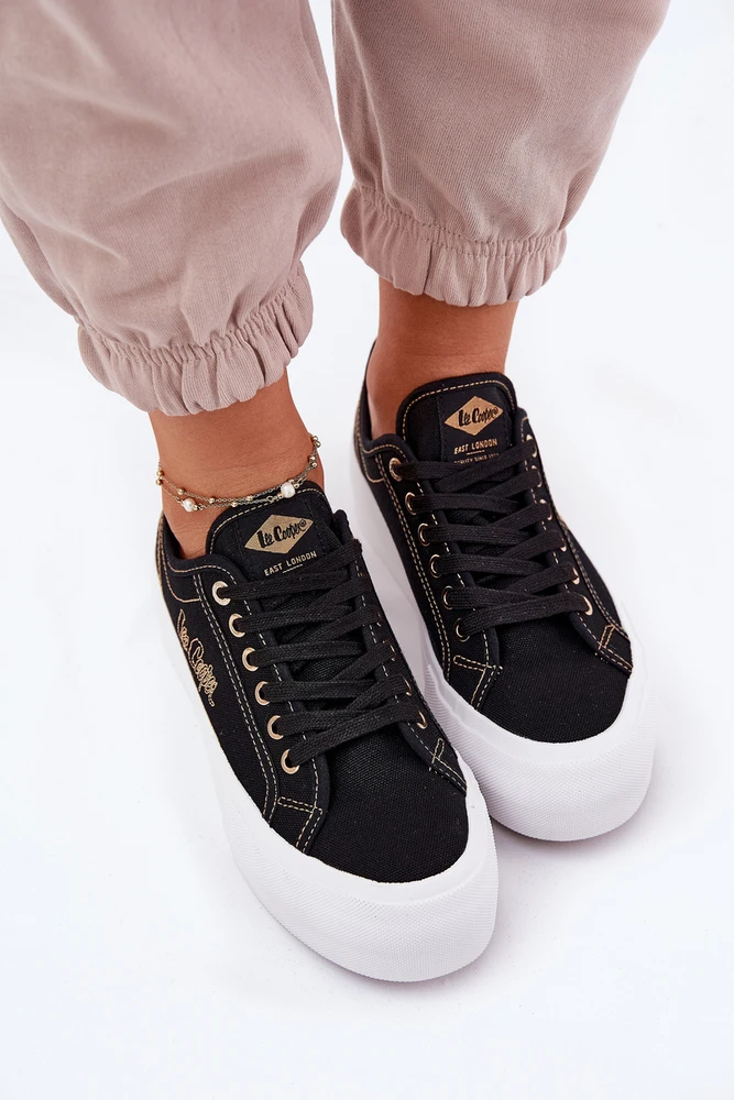 Lee Cooper Juodi suvarstomi bateliai ant platformos