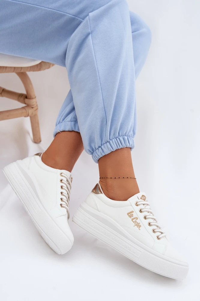 Lee Cooper Juodi suvarstomi bateliai ant platformos