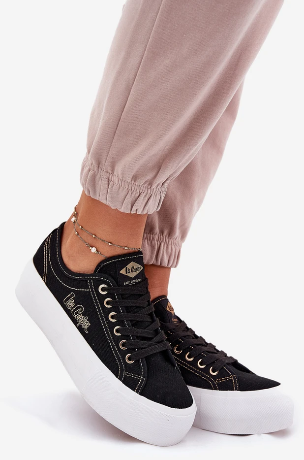 Lee Cooper Juodi suvarstomi bateliai ant platformos