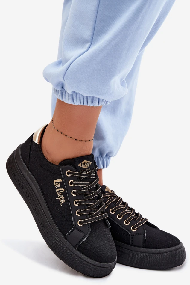 Lee Cooper Juodi suvarstomi bateliai ant platformos