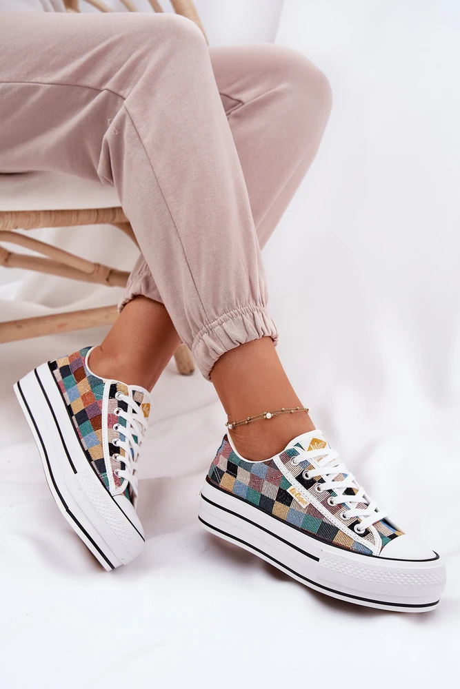 Lee Cooper Spalvingi šiuolaikiško dizaino bateliai