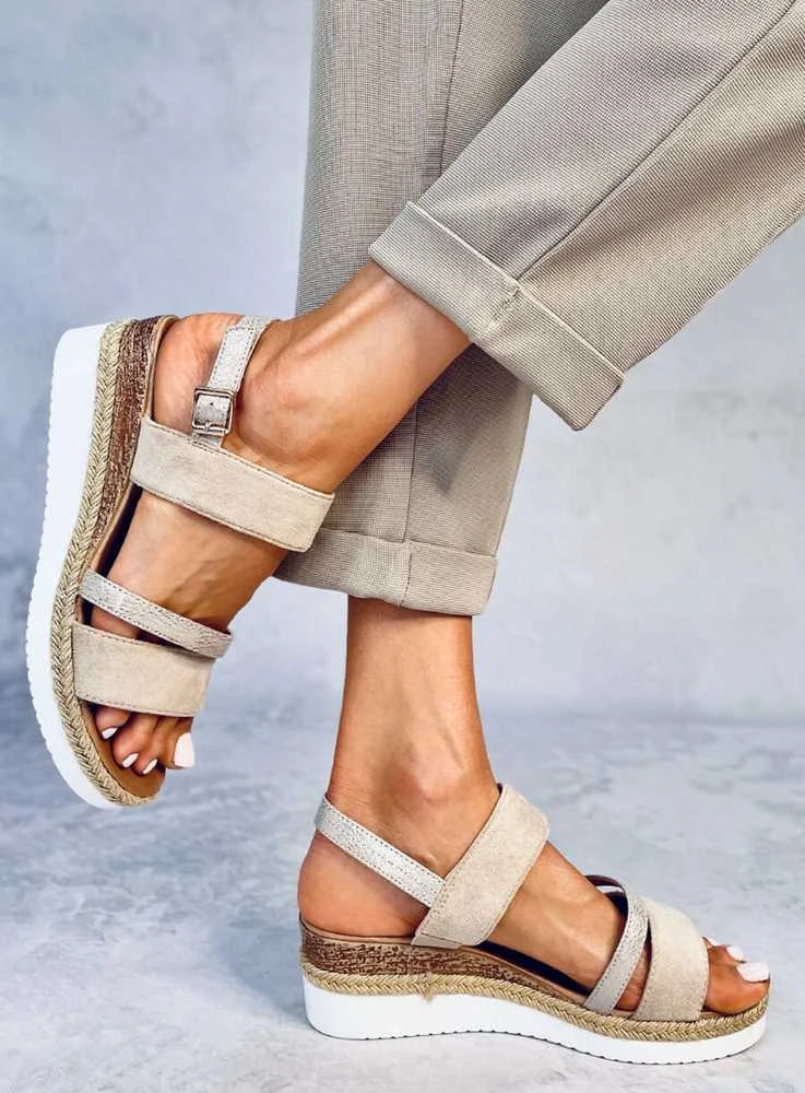 Auksta Kokybe Sandałki na koturnie FRAZIER BEIGE
