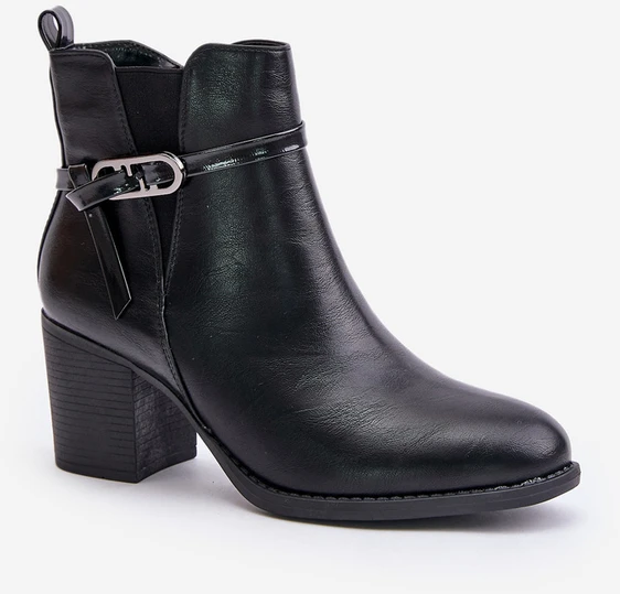 PE2 Moteriški elegantiški aulinukai ant kulno