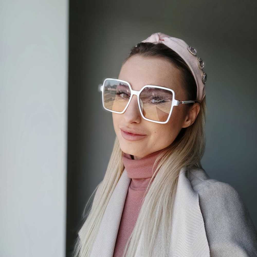 Eu Sandelis Rožinis lankelis su kristalais O334R