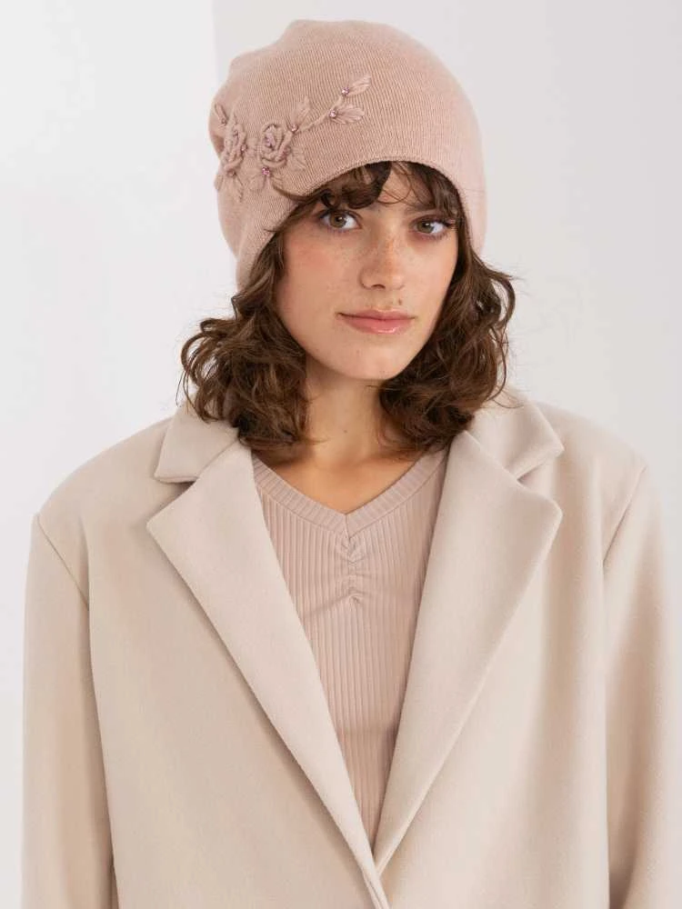 Wool Fashion Italia Moteriška žieminė kepurė su siuvinėtomis gėlėmis: Dydis - Universalus