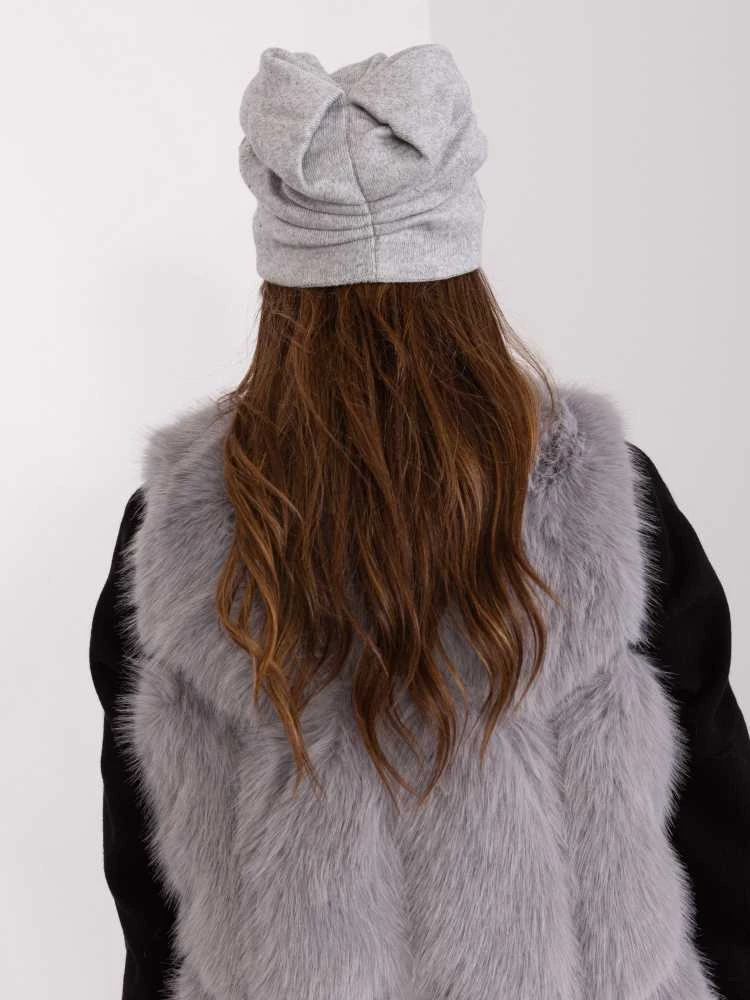 Wool Fashion Italia Pilka moteriška žieminė kepurė su kristalais: Dydis - Universalus