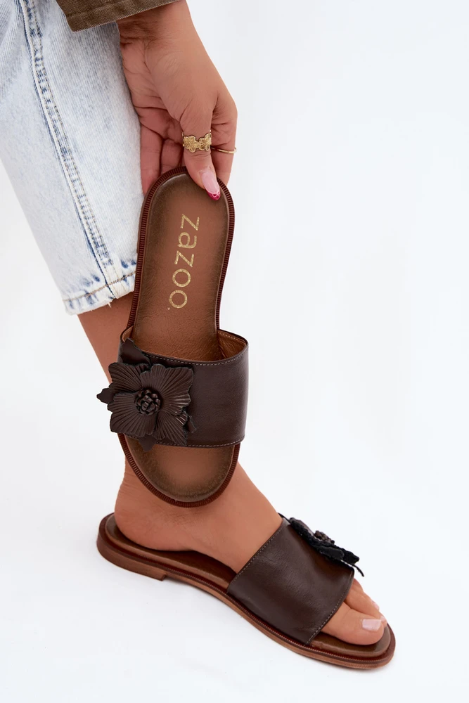 Zazoo Juodos natūralios odos elegantiškos šlepetės su gėlė