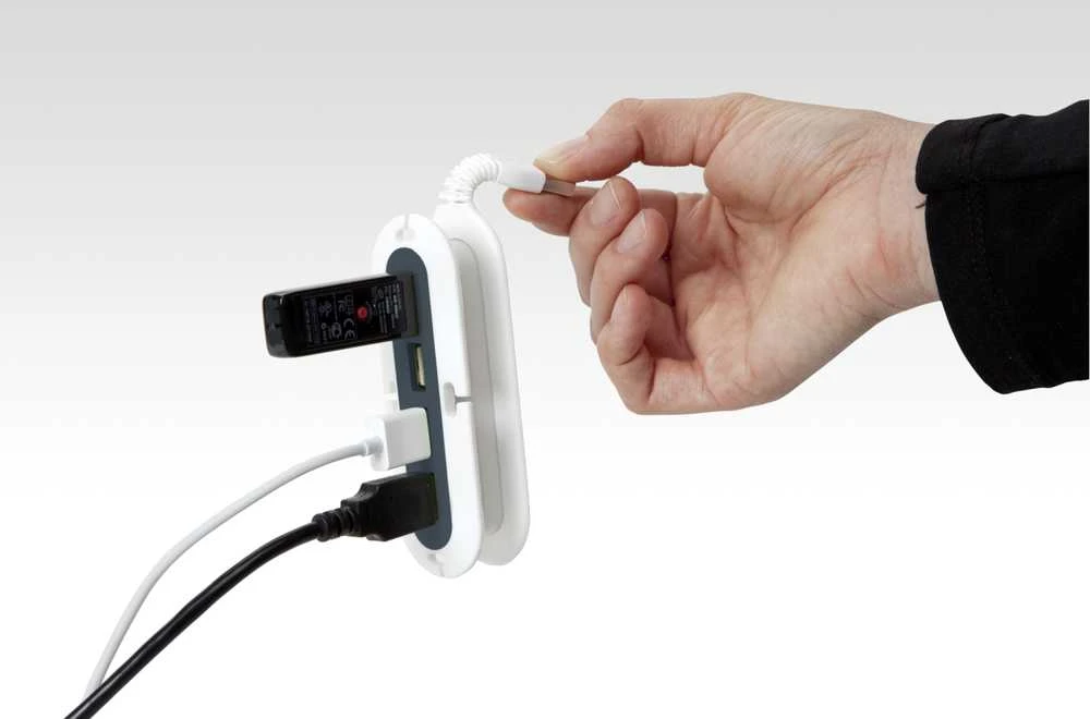 Quirky Keturių prievadų USB šakotuvas “Contort”