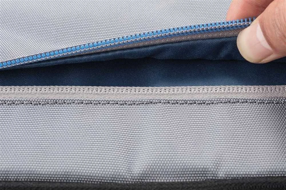 XD Design Bobby Sling kuprinė, pilka