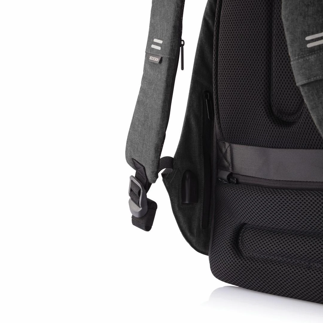 XD Design Kuprinė su apsauga nuo vagių Bobby Hero Regular (Juoda)
