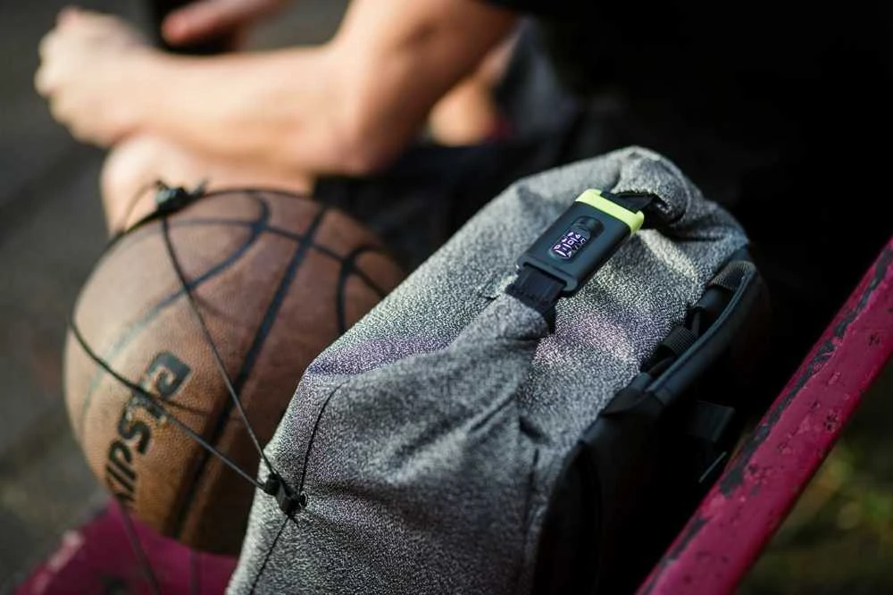Kuprinė su apsauga nuo vagių XD Design Bobby Urban, Pilkos spalvos
