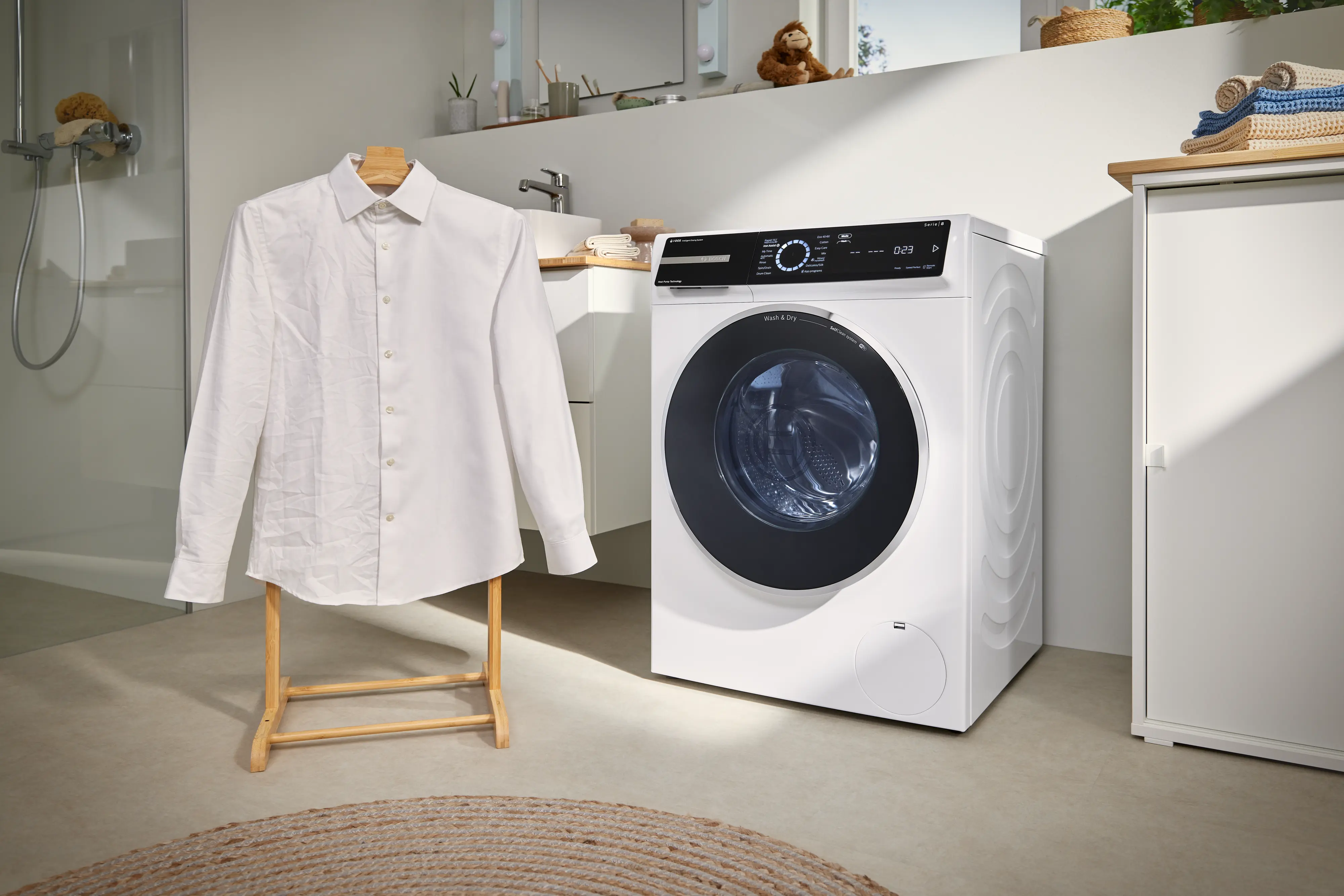 Skalbimo mašina „Bosch Serie 6 WGH2460XPL“, 9 kg, 1600 aps./min., sidabrinė aprašymas - Prekės nuotrauka