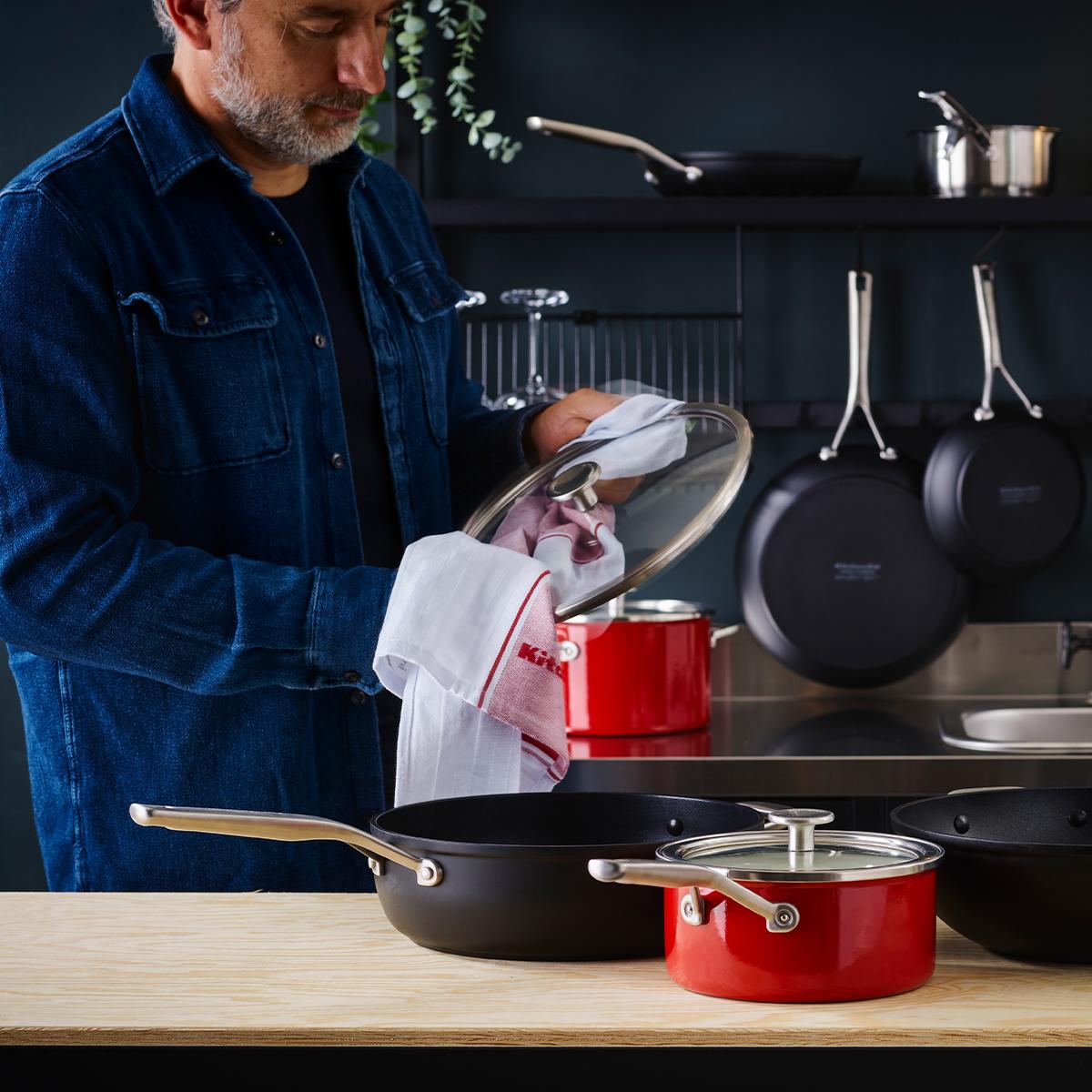 Kitchenaid 2 l emaliuotas puodas su dangčiu raudonas