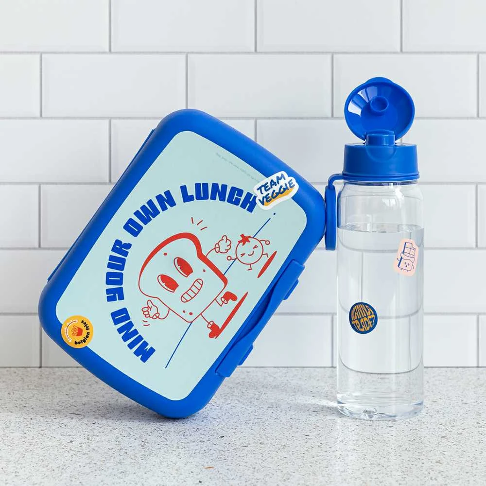 Gertuvė Amuse Buteliukas na wodę 500 ml su laikikliu Urban Doodle