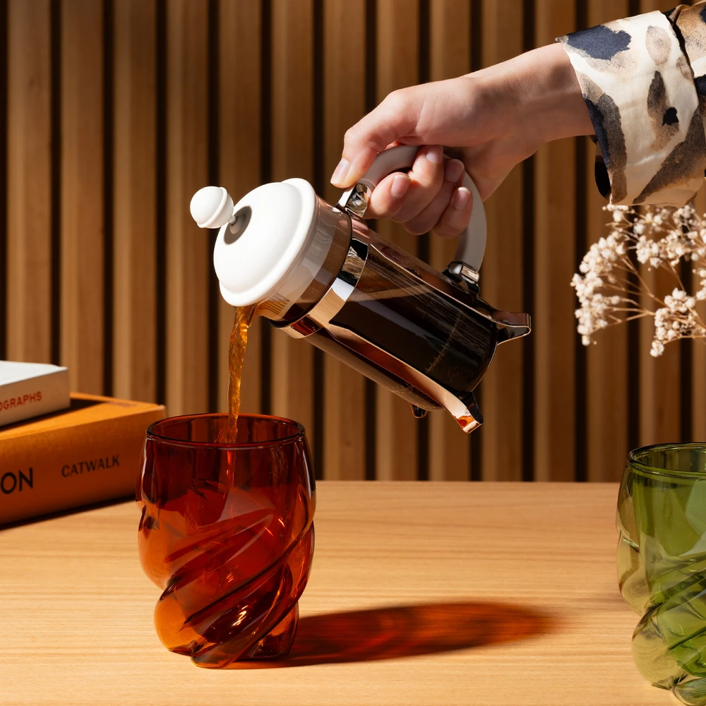 Bodum Pavina Paris 0,27 l dvigubos sienelės stiklinės, oranžinės spalvos, 2 vnt.