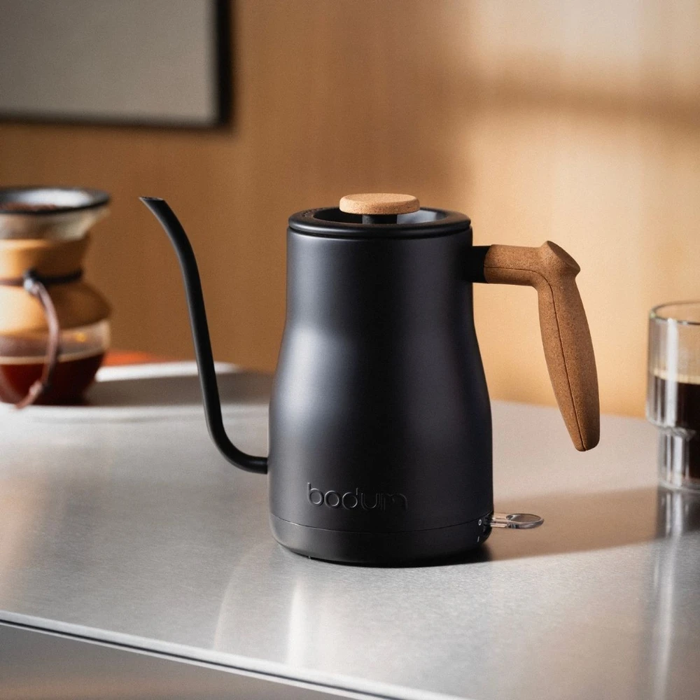 Bodum virdulys su wylewką gooseneck Bistro 1L Juodas Matt