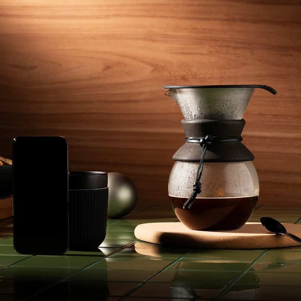 Bodum 1 l kamštinės kavos virimo aparatas su filtru – tamsiai skrudinta