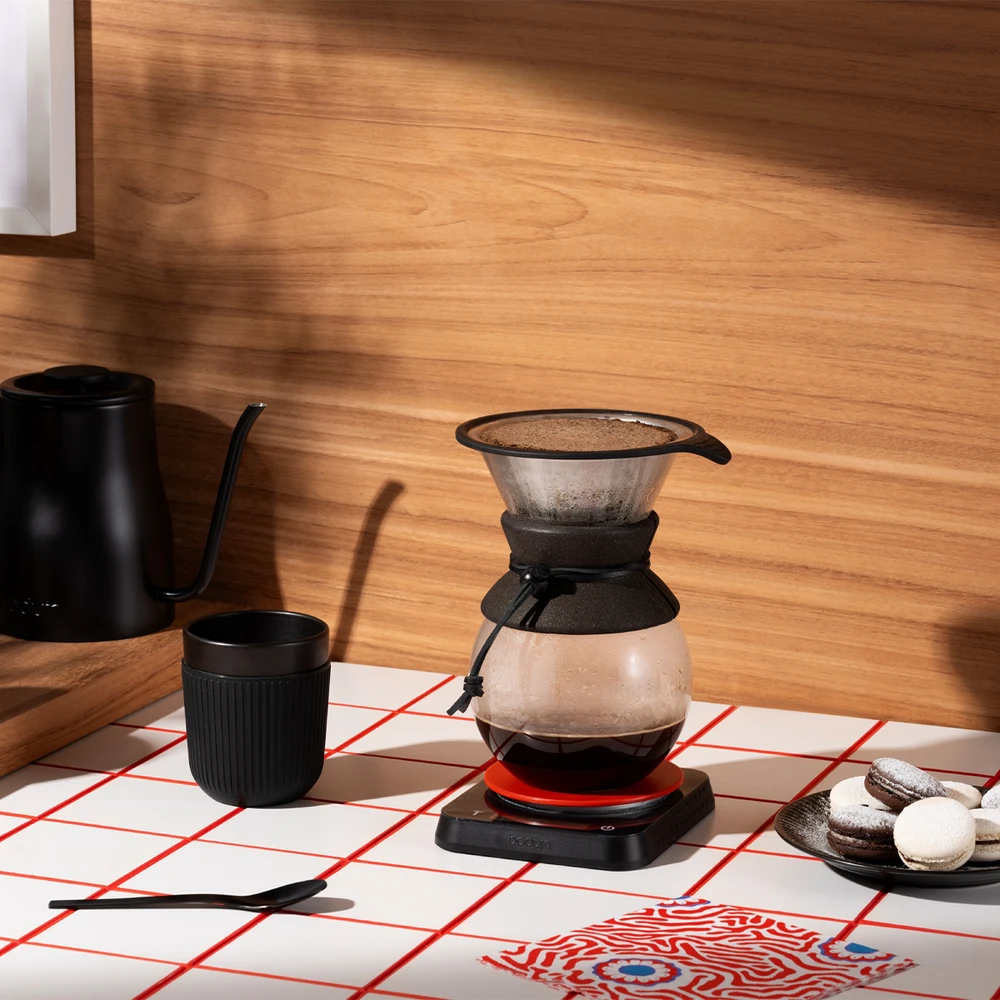 Bodum 1 l kamštinės kavos virimo aparatas su filtru – tamsiai skrudinta