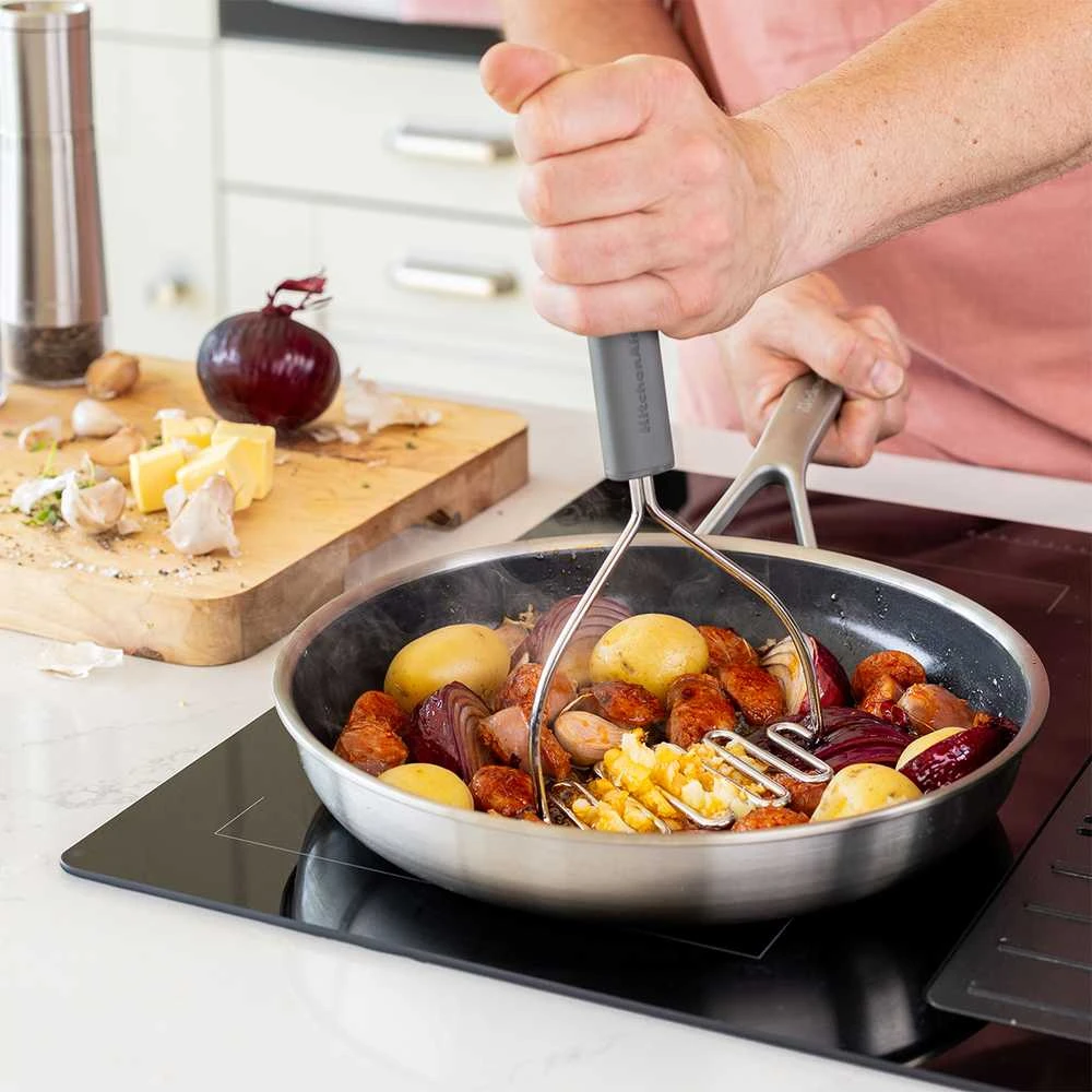 Bulvių grūstuvė „KitchenAid“, pilka, medžio anglies