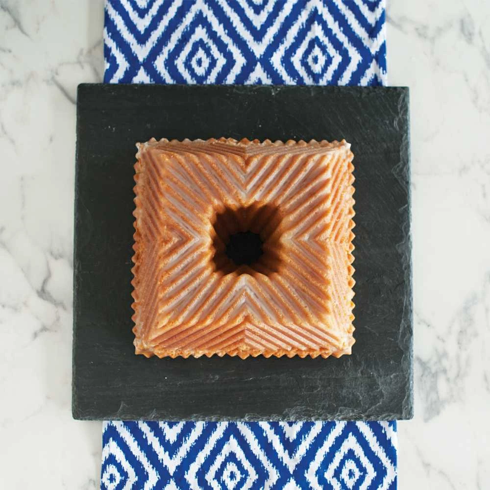 Forma do babki SQUARED GOLD / Nordic Ware