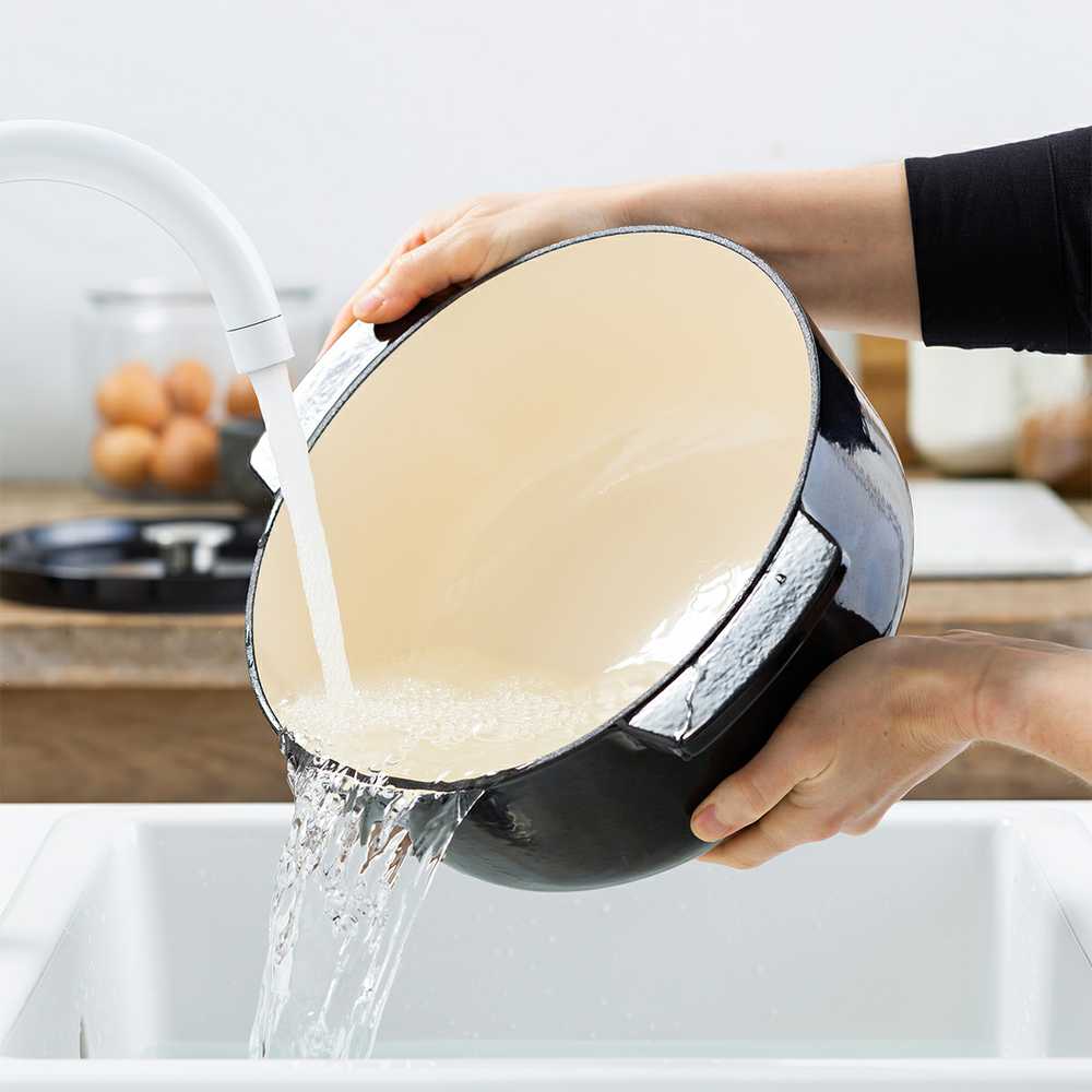 KitchenAid - KA-Ovalus troškintuvas - Onyx Juodas - 30 cm / 5,6 l